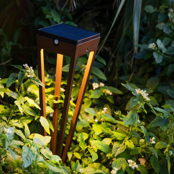 TORCHE SOLAIRE AVEC PIC INTÉGRÉ TINKA 57