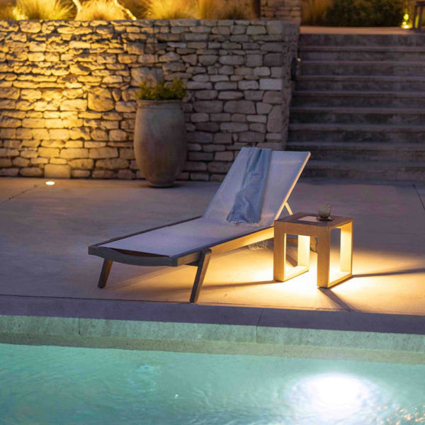 TABLE BASSE LUMINEUSE RANCHO SOLAIRE ET RECHARGEABLE
