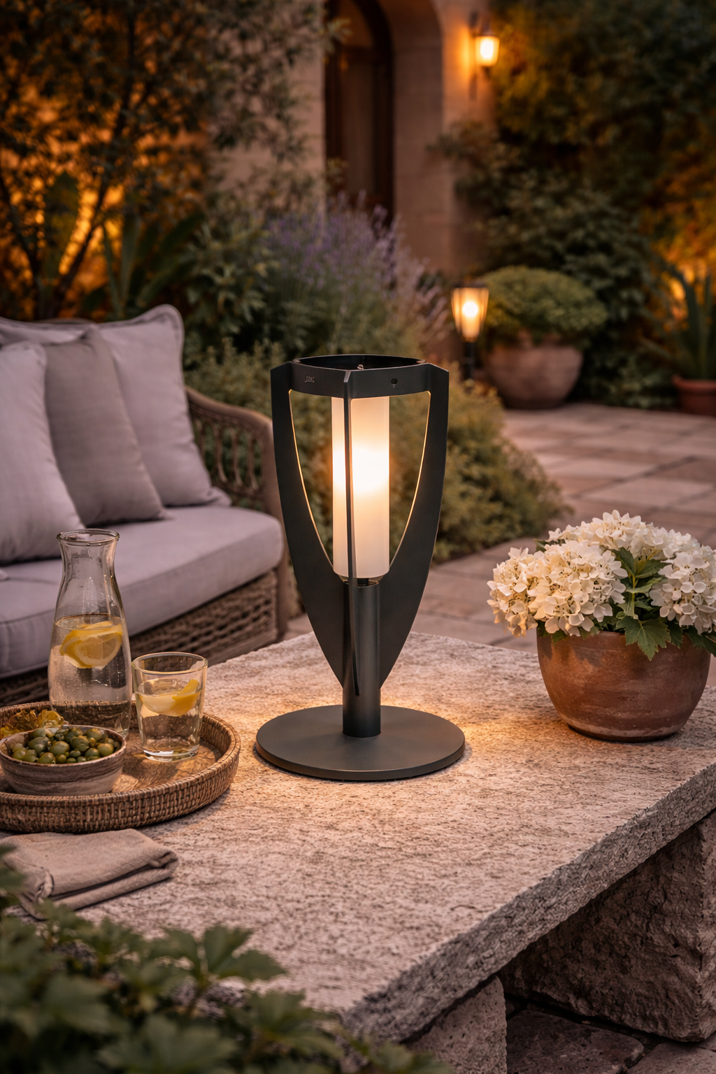 LAMPE SOLAIRE LES JARDINS TULIP