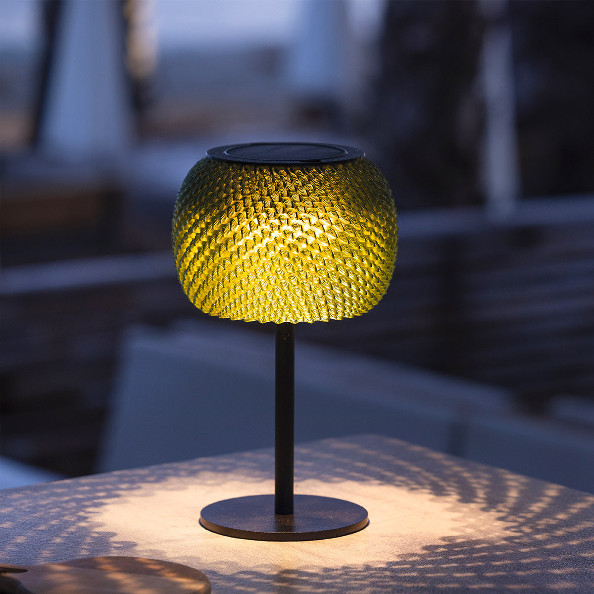 Lampe de table solaire lolie