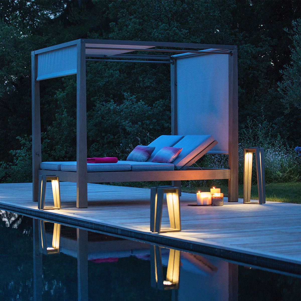 Lanterne Solaire et Rechargeable Les Jardins Skaal Duratek 40